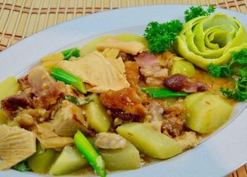 【梁廚美食】甜竹合掌瓜燜燒肉/陳皮欖豉醬蒸生蠔