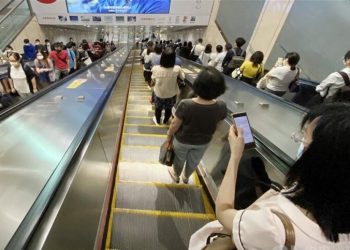 台灣疫情下調至二級警戒 開放餐飲 室內活動上限50人