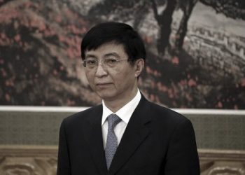 中共外交系夠亂 王滬寧是藏鏡人 樂玉成算老幾？
