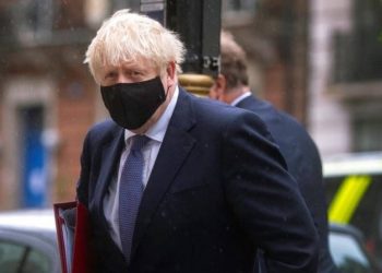 解封在即疫情尚未平息 英相：學習與病毒共存