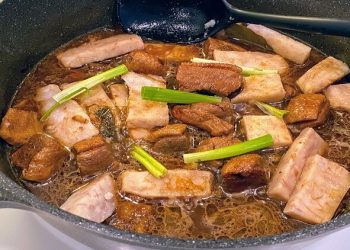 【梁廚美食】柱候芋頭炆鴨/榆耳上素燉迷你冬瓜盅