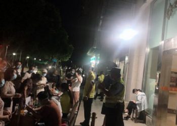 【採訪】變種病毒迅速擴散 張家界封城 南京大量拉人隔離