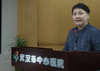 打壓李文亮的武漢醫院書記蔡莉傳出復職 網友憤怒