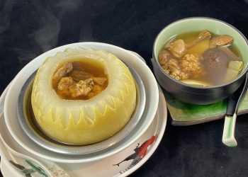 【梁廚美食】素食迷你冬瓜盅/鹹蛋黃醬松子蝦仁肉酥炒飯