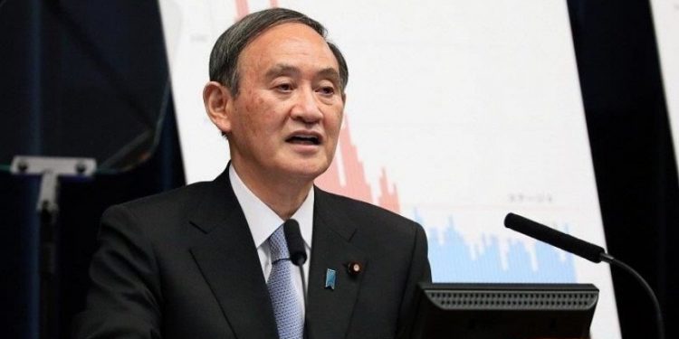日本首相菅義偉3日宣布不參與自民黨總裁選舉,震驚日本政壇,讓總裁選舉情勢難料。(圖片來源:翻攝自首相官邸推特)