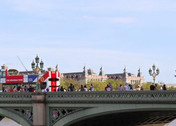 英外委會主席：領先學術機構過度依靠中資恐有損國家利益