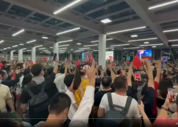 孟晚舟可能要栽 微博熱搜大陸網友評論風向已轉