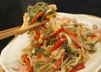 【梁廚美食】魚腥草炒肉絲/芫荽玉子豆腐鯇魚片湯