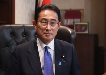 日新首相上任10天眾議院解散 10月31日迎來大選