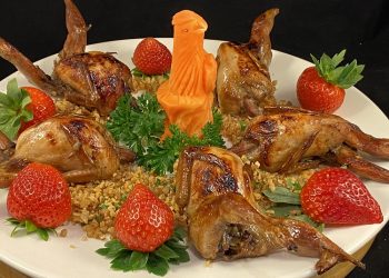 【梁廚美食】燒焗鵪鶉配炸香蒜藜麥/芝士汁焗煙肉杏鮑菇西蘭花