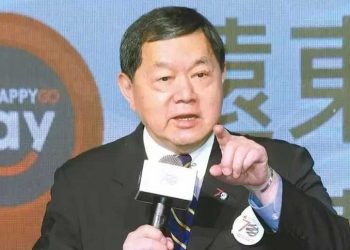 遠東徐旭東表態是配合演出？小粉紅不買賬