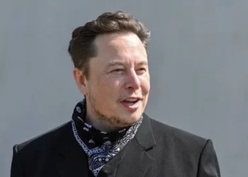 推特調查認爲 馬斯克應該賣出10%特斯拉股份