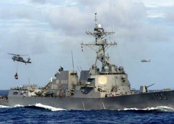 配雷射武器美艦赴東海 陸專家：有實戰意圖