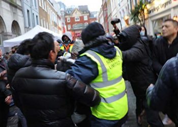 倫敦唐人街集會 親共組織和港人釀流血沖突