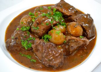 【梁廚美食】法式紅酒燴牛肉/牛肉鬆炒法國四季豆