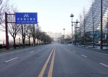 外媒發文《零自由》 譴責中共將1,300萬西安人封於家中