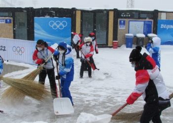 北京冬奧會怕雪 下雪就成“災” 多項比賽取消推遲