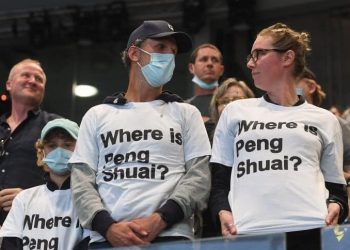 外媒：中共正利用谷愛凌和彭帥 與對維族火炬手一樣