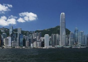 北京政策重塑城市 銀行家離開香港