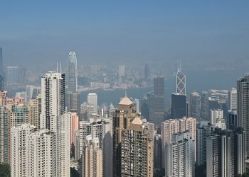 香港離職潮嚴重 金融業提薪3成試圖留人