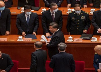 兩會看點：習近平面見軍隊代表 一句話透露其最大焦慮
