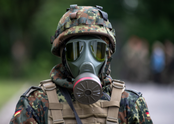 烏指控俄軍使用化武 奧總理見普京後對和平“相當悲觀”