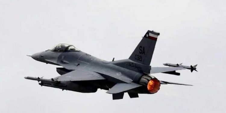 美军战机 F-16 (翻摄自Twitter)