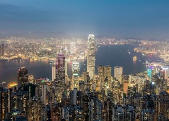美國加息下壓力大 香港經濟連續兩季收縮