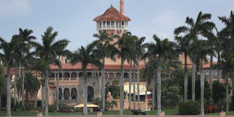 WEST PALM BEACH, FLORIDA - APRIL 03: President Donald Trump's Mar-a-Lago resort is seen on April 03, 2019 in West Palm Beach, Florida. Reports indicate that at over the past weekend a woman from China was arrested and found to be carrying four cellphones and a thumb drive infected with malware after she made her way into the resort during President Trump’s visit.(Photo by Joe Raedle/Getty Images)