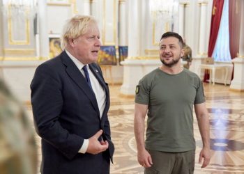 最新動態：烏克蘭獨立31周年 英首相突現身基輔 拜登宣布近30億美元援烏