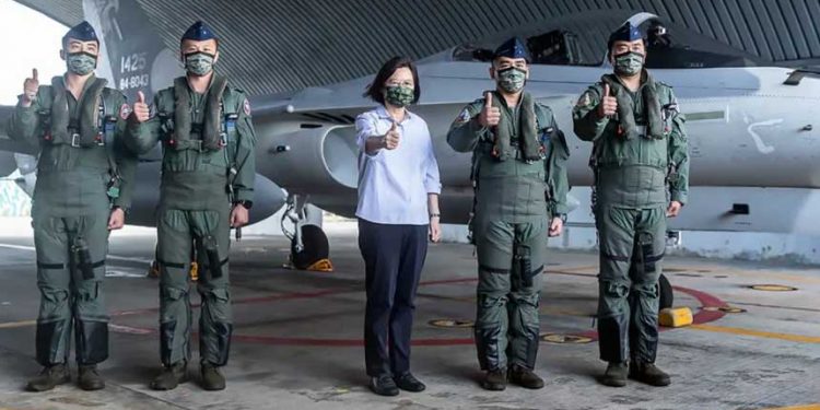 中共無人機頻繁侵擾 蔡英文:必要時將強力反制 (網絡圖片)