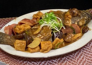 【梁廚美食】豆腐卜紅燒老虎斑/煙三文魚蛋白炒飯/蓮藕栗子響螺湯