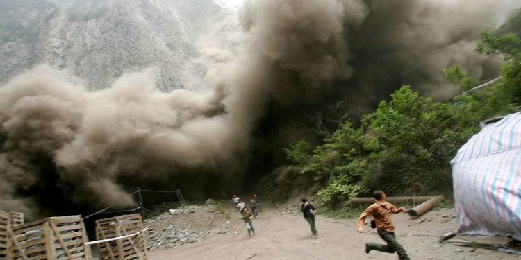 地震乾旱中共病毒疫情 王維洛:都是人禍(圖片:China Photos/Getty Images)