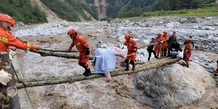 傷亡人數造假？四川地震太慘烈 習近平發「最高指示」