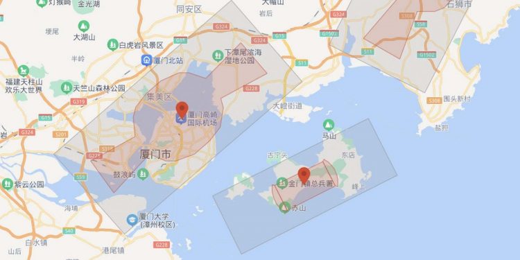 廈門無人機禁而不止 揭秘無人機真實身分。圖中矩形框為大疆無人機網站上標示出的廈門和金門禁飛區域(網絡截圖)