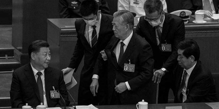 除胡錦濤外 另一中共元老也曝詭異一幕 (圖片:Kevin Frayer/Getty Images)
