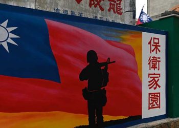 兩岸終有一戰？台防長誓言奉陪到底！美聯通會委員卡爾訪台