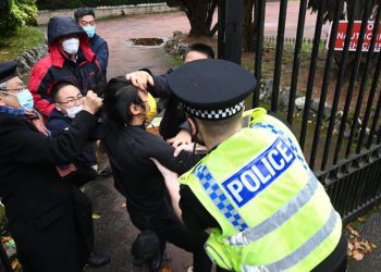 好囂張！中共調離毆打港人外交官 英外相有話說