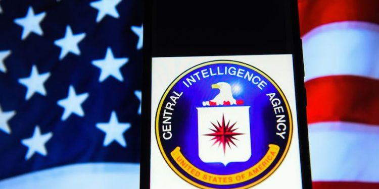 章教授認為美國中央情報局(CIA)收集中共高層貪腐證據是非常容易的。圖為CIA的標誌。(圖片:Omar Marques/SOPA Images/LightRocket via Getty Images)