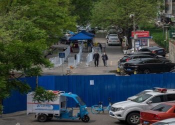 老百姓反了！京廣豫等地迫當局解封 上海市民：真的活不下去了