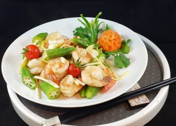 【梁廚美食】秋葵韭黃炒老虎蝦球/鮑參翅肚瑤柱雞絲羹