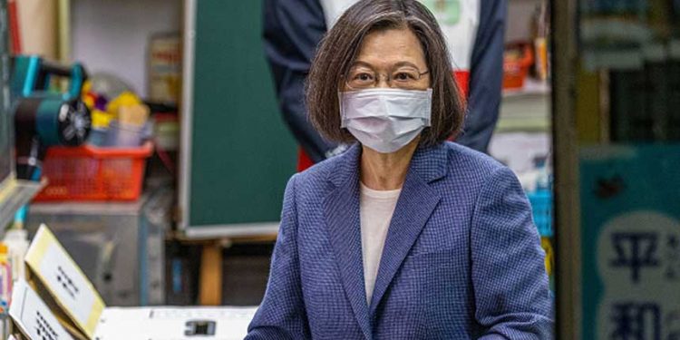 蔡英文回應敗選檢討:黨務、政務都跟我有關 (圖片:Annabelle Chih/Getty Images)