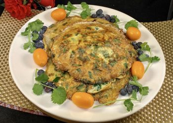 【梁廚美食】雞蛋韭菜煎蠔餅/脆皮炸椰香鮮奶/壽司飯