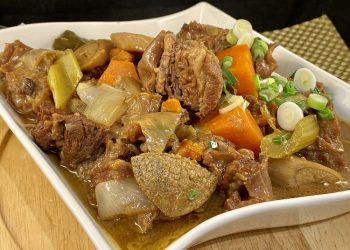 【梁廚美食】黃豆醬牛蒡西芹炆牛腩角/赤小豆桑白皮鯽魚湯