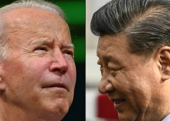 美中角力不斷之際，美國副助卿「秘訪」香港和上海。 （圖片：PAUL ELLIS,ARIS MESSINIS/POOL/AFP via Getty Images)