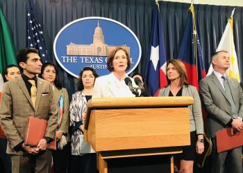 周三（3月29日）德州參議員Lois W. Kolkhorst在SB1040法案新聞發布會上發言。（董清蓮/SOH）