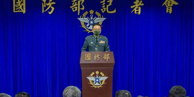 國防部表示,國軍運用任務機、艦及岸置導彈系統嚴密監控、應處(圖/國防部提供)