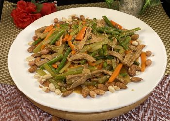 【梁廚美食】沙茶醬炒蘆筍素蹄筋/竹笙黃耳海參羹