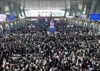 中國現五一出遊熱潮 世衛警告中共病毒變種「大角星」病毒傳播風險 （圖:翻攝自微博）
