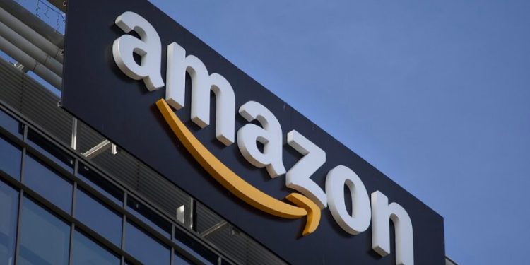 亞馬遜突宣布退出中國市場 。圖為亞馬遜公司標識 (Amazon Logo)。